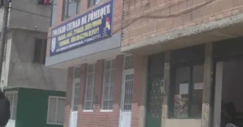 COLEGIO CIUDAD DE FOMEQUE CALLE 40F 92B 05 SUR COLEGIO CIUDAD DE FOMEQUE CALLE 40F 92B 05 SUR